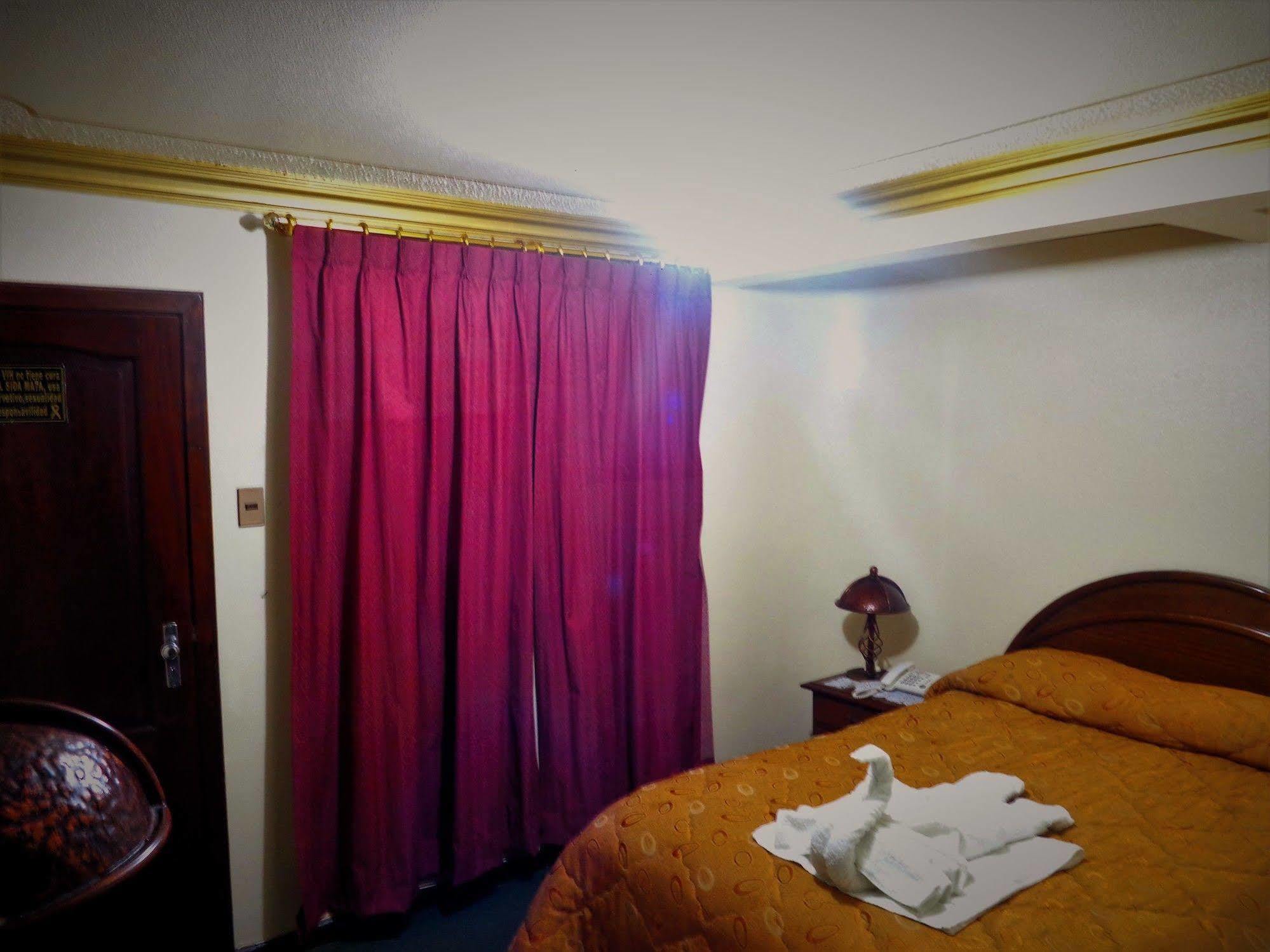 Hotel Alexander Ла-Пас Экстерьер фото